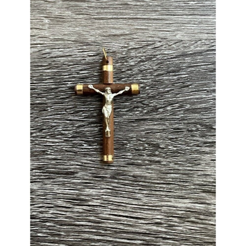 Vintage Wood Crucifix Cross Jesus Pendant Necklace Religious Gold Tone